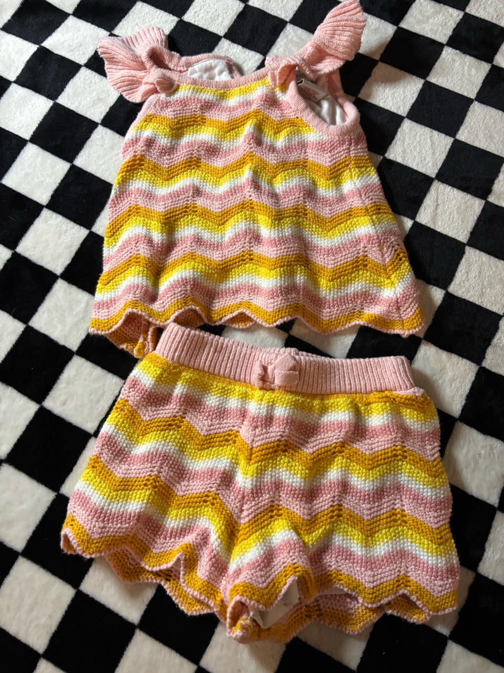 6/12 month summer outfit Pink Yellow Chevron Knit Shorts